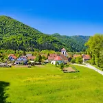 Dom wakacyjny Bozica By Interhome